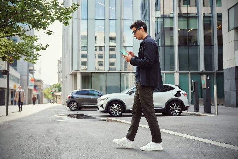 Le smartphone ne va pas disparaître, IA générative et lunettes connectées, ce que cette théorie ne dit pas vraiment