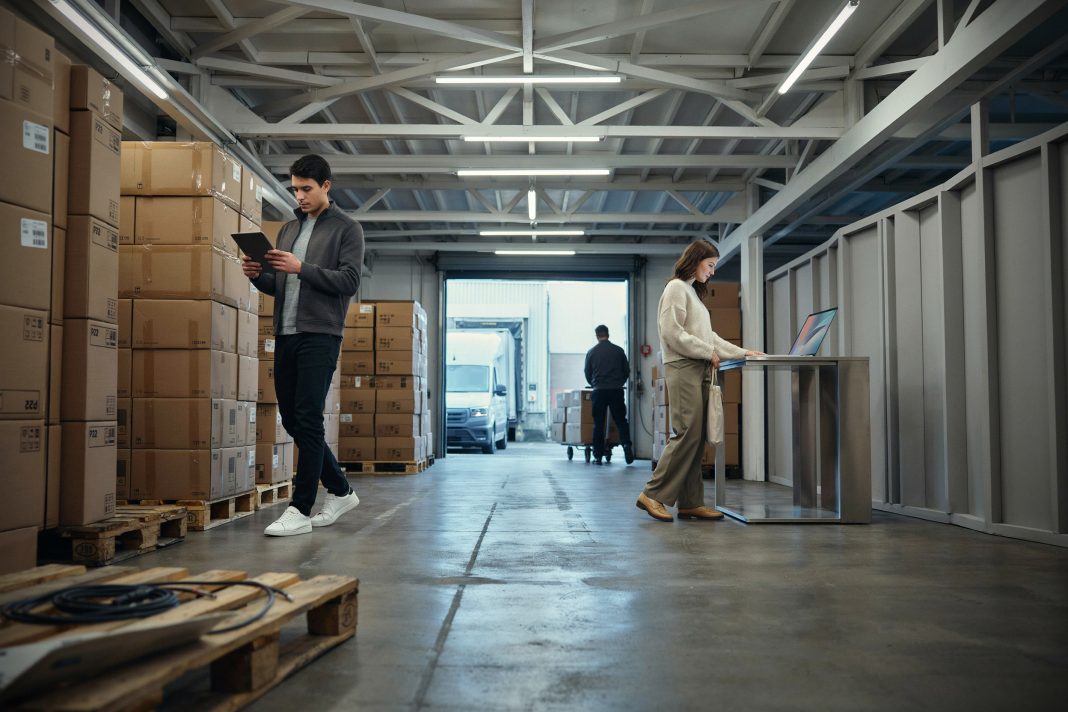 21 % de recul, 57 millions de PC vendus, Lenovo tient tête au marché qui plonge, ce que les géants doivent affronter